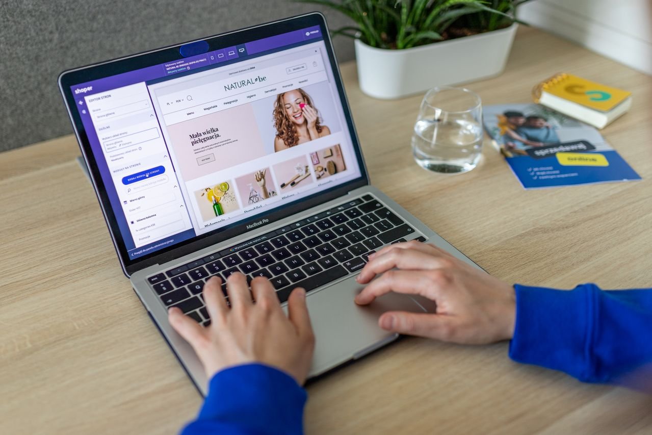 Como verificar boutiques e lojas virtuais antes de comprar